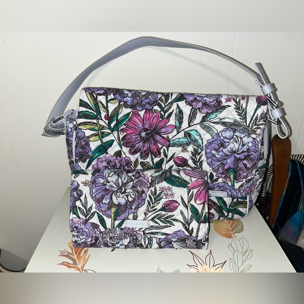 ⭐️Vara Bradley purse with matching wallet⭐️